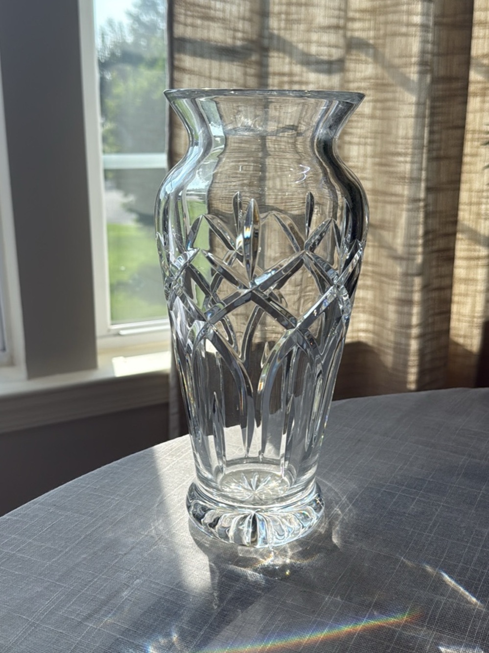 Elegant Clear Cut Crystal Vase with Lattice Pattern - Picture 1 of 5